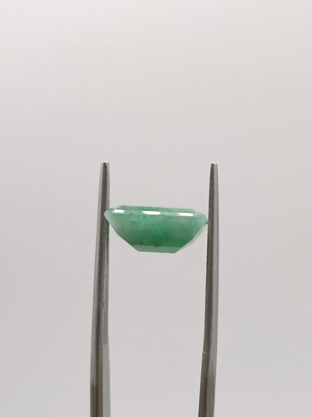 Esmeralda brasileña rectangular de 4.00ct
