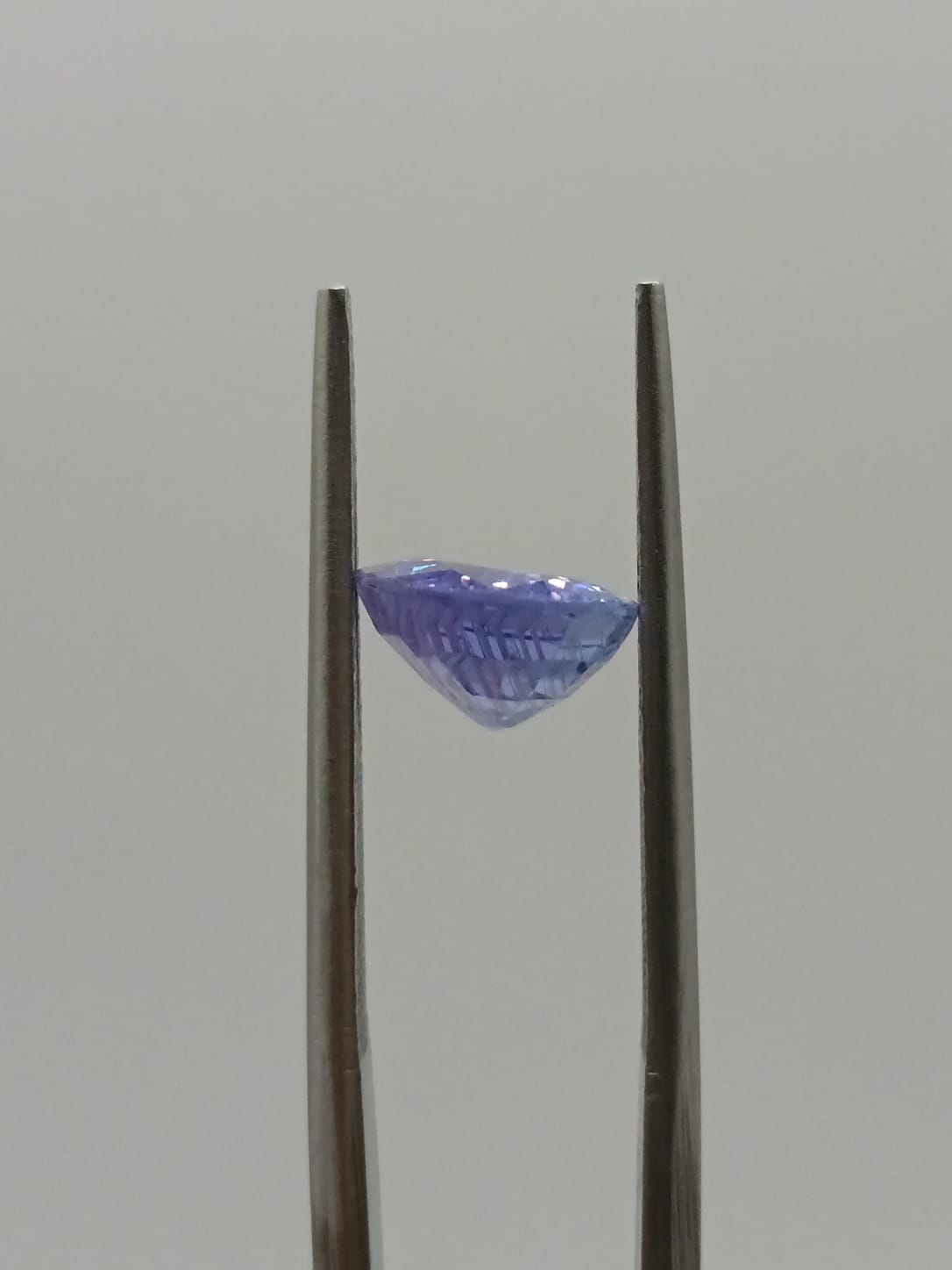 Tanzanita ovalada de 2.79ct