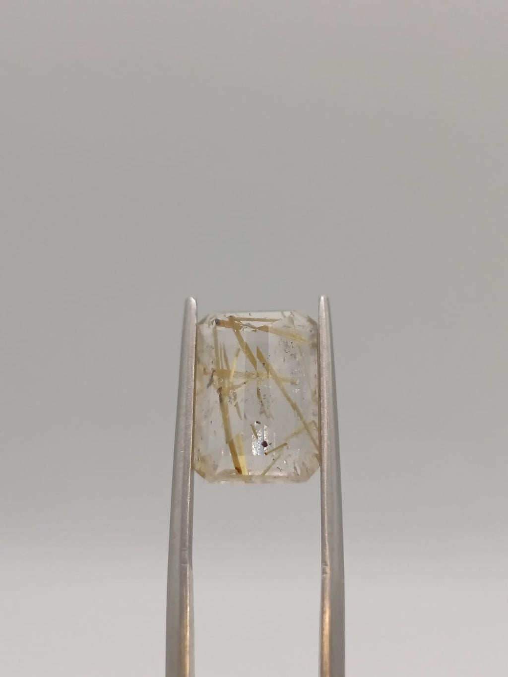 Cuarzo rutilado rectangular de 5.86ct