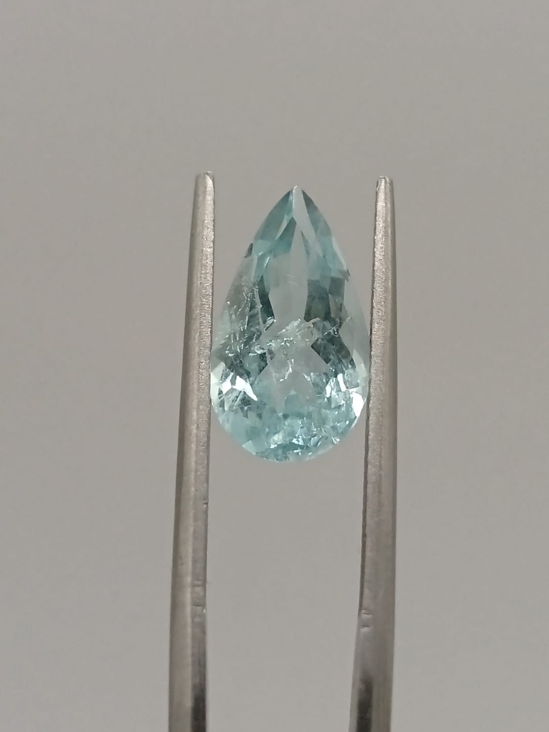 Aguamarina forma de gota de 2.51ct
