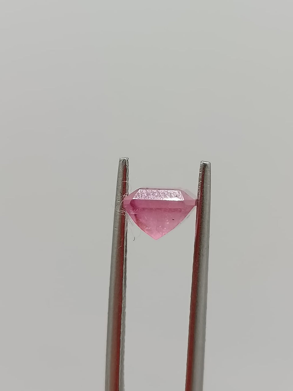 Turmalina rosa cuadrada de 1.61ct