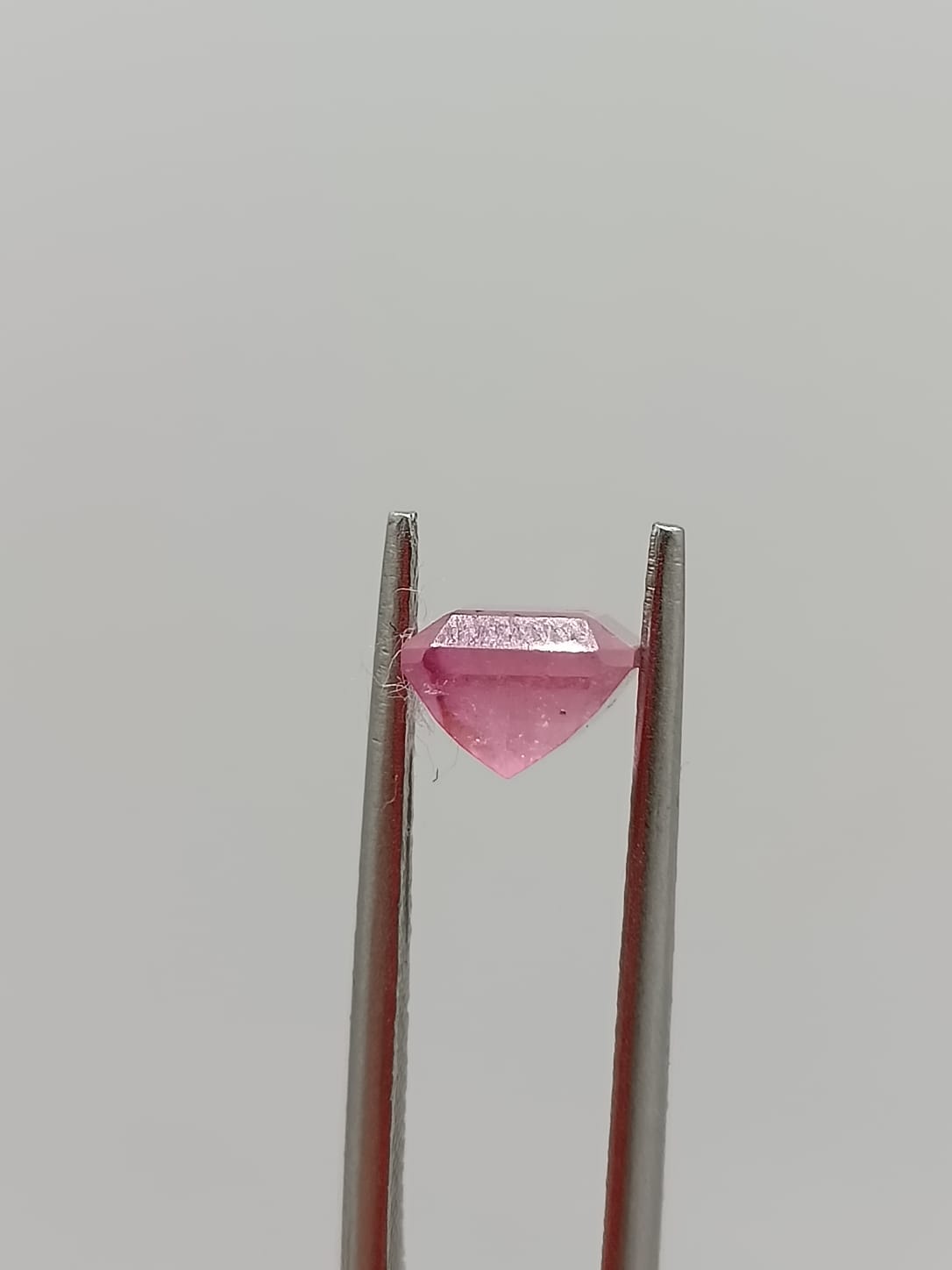 Turmalina rosa cuadrada de 1.61ct