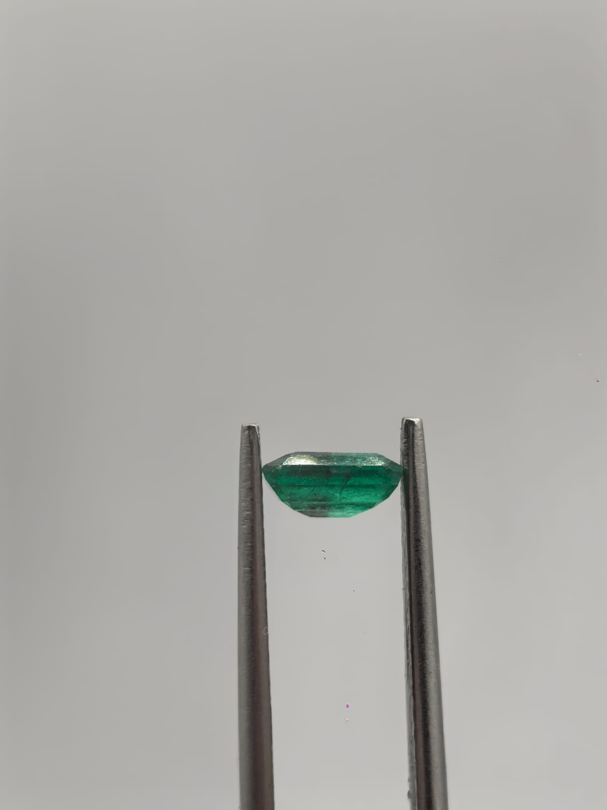 Esmeralda colombiana rectangular de 0.52ct