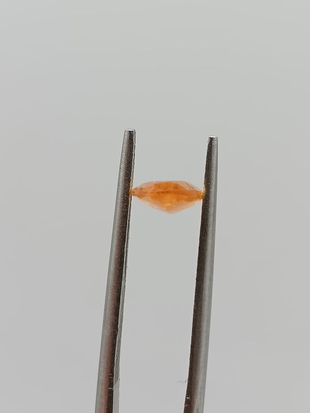 Topacio imperial ovalado de 1.64ct