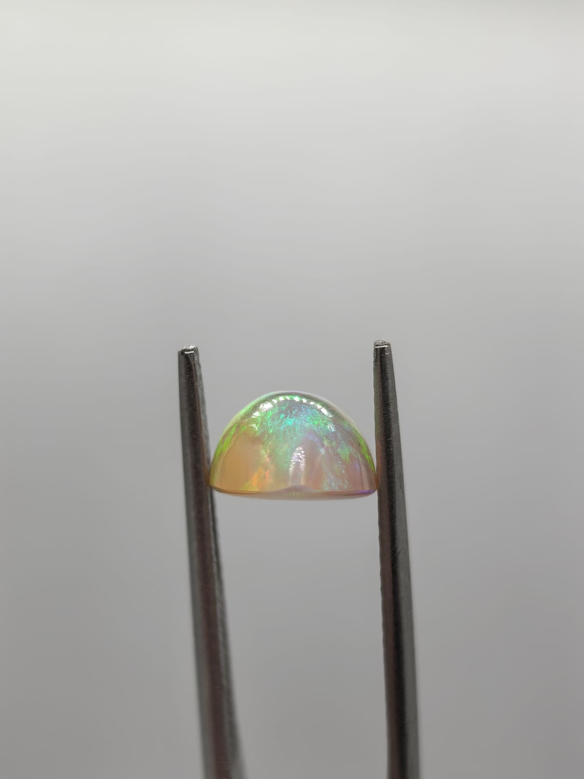 Ópalo forma de gota de 2.30ct