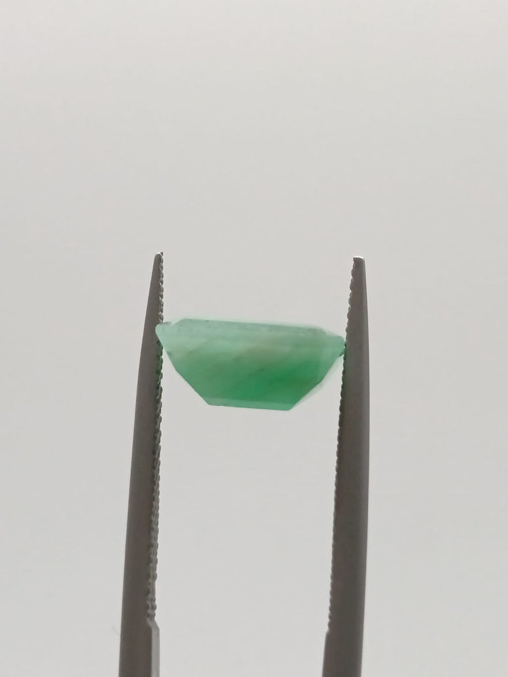 Esmeralda brasileña rectangular de 3.03ct