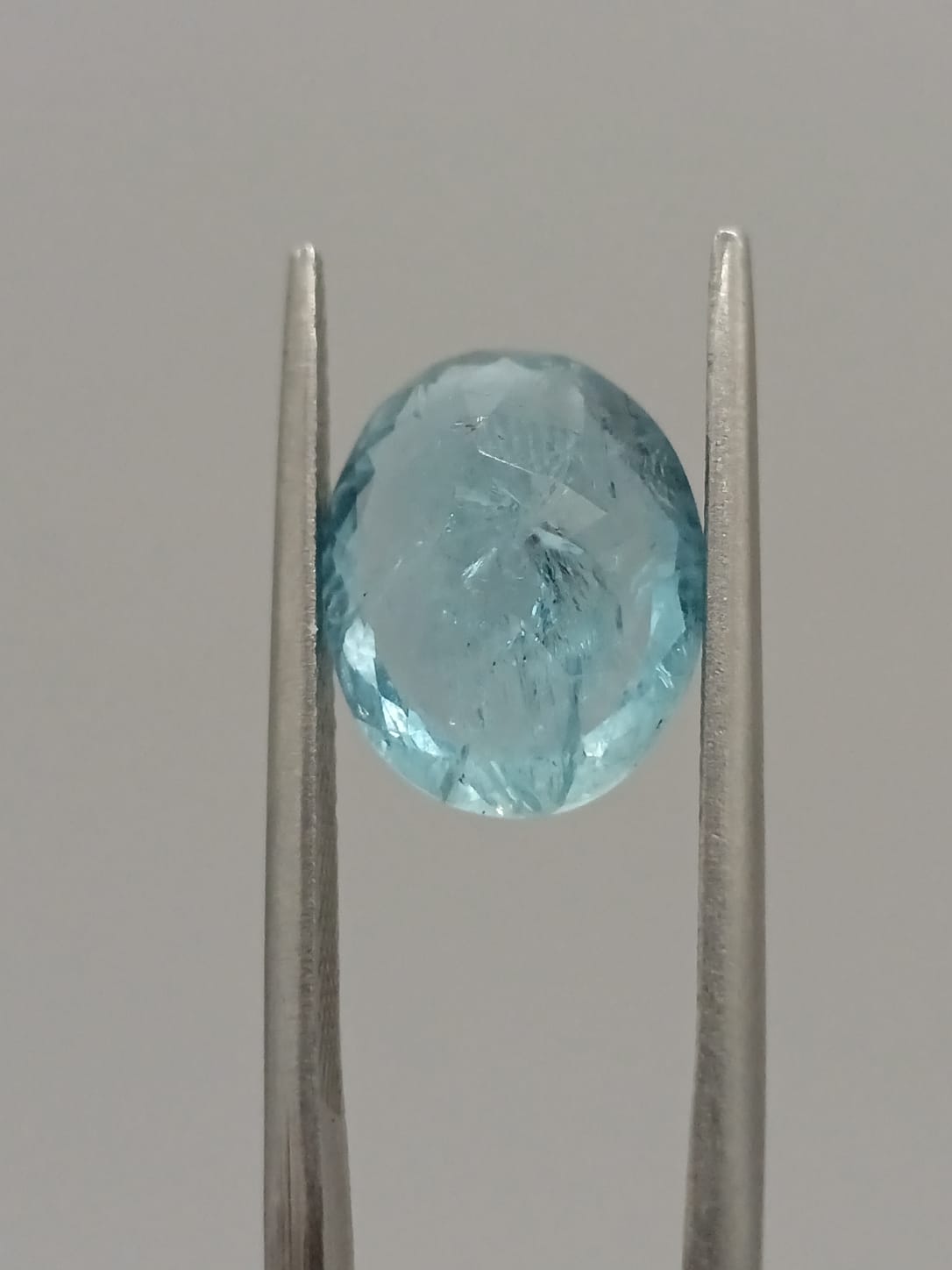 Aguamarina ovalada de 3.65ct