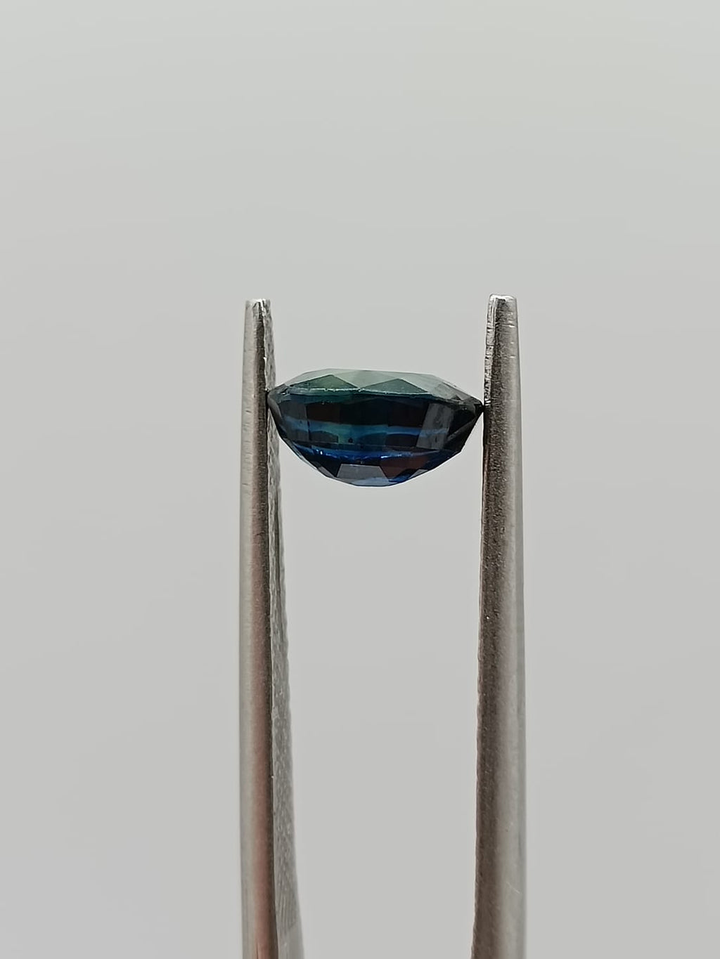 Zafiro ovalado de 1.29ct