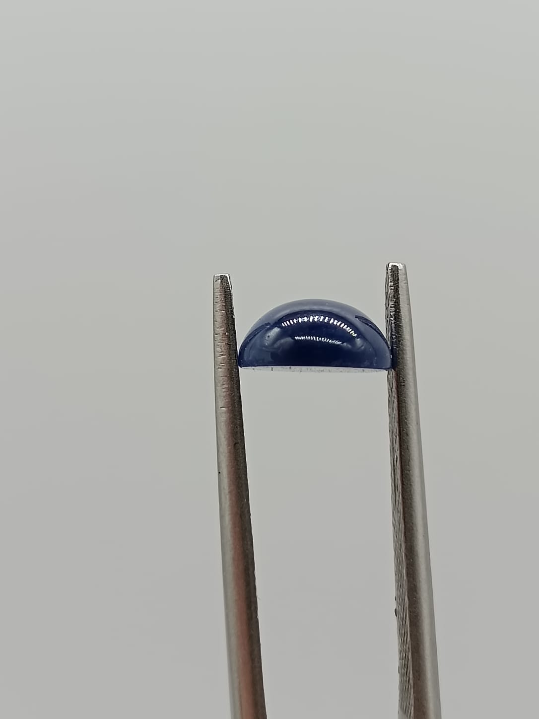 Zafiro ovalado de 2.24ct