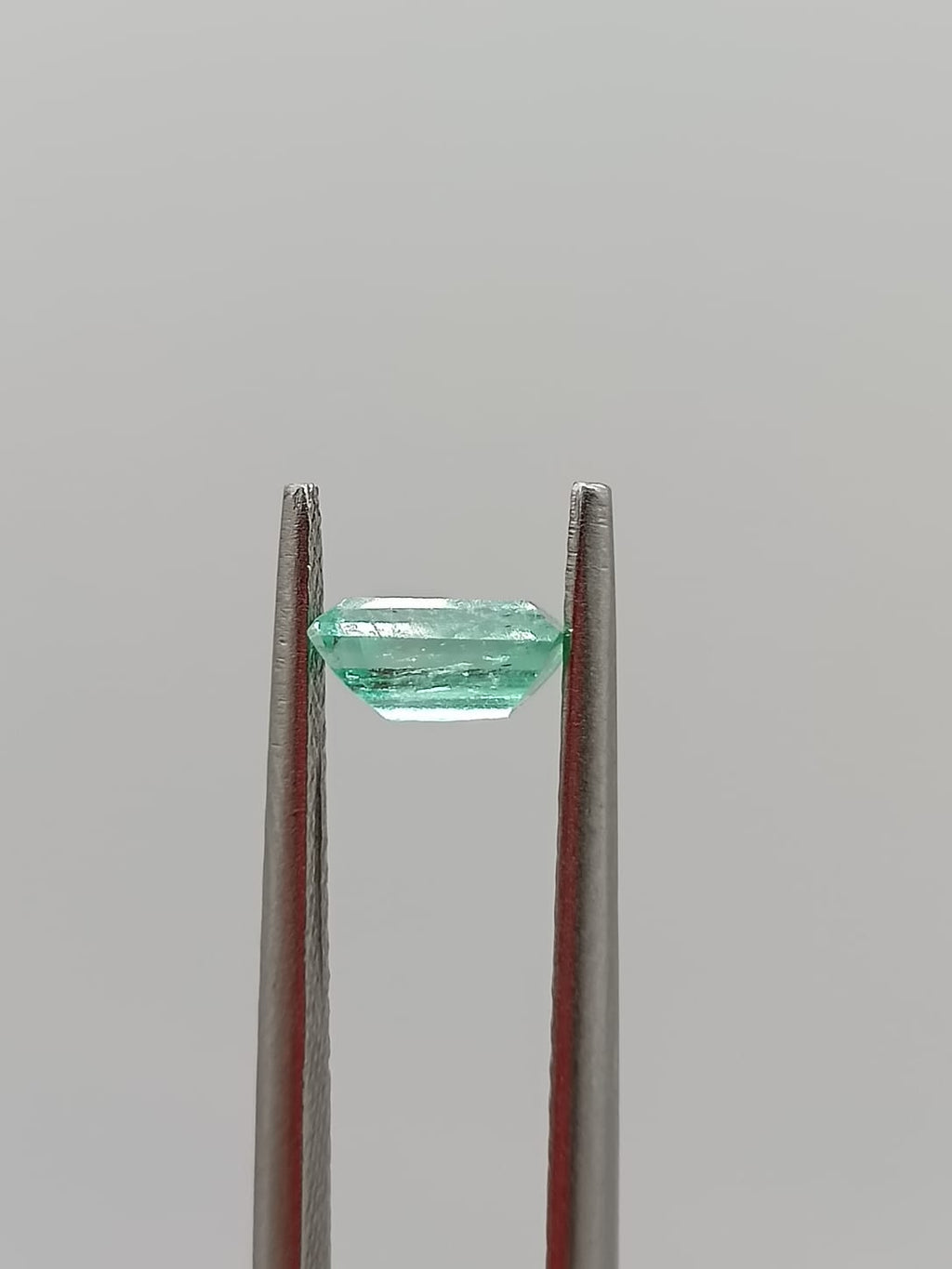 Esmeralda colombiana rectangular de 0.43ct