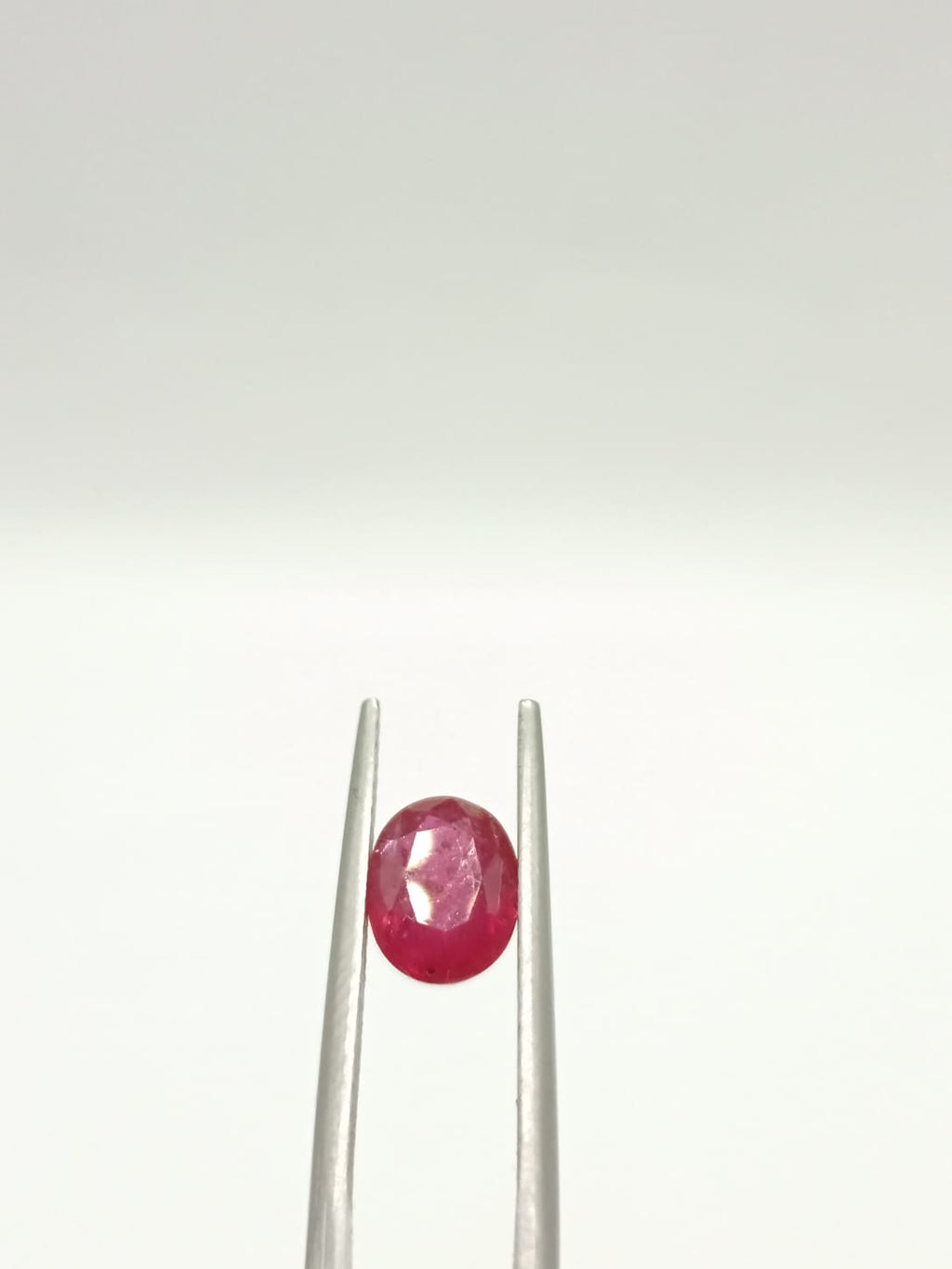 Rubí ovalado de 1.80ct