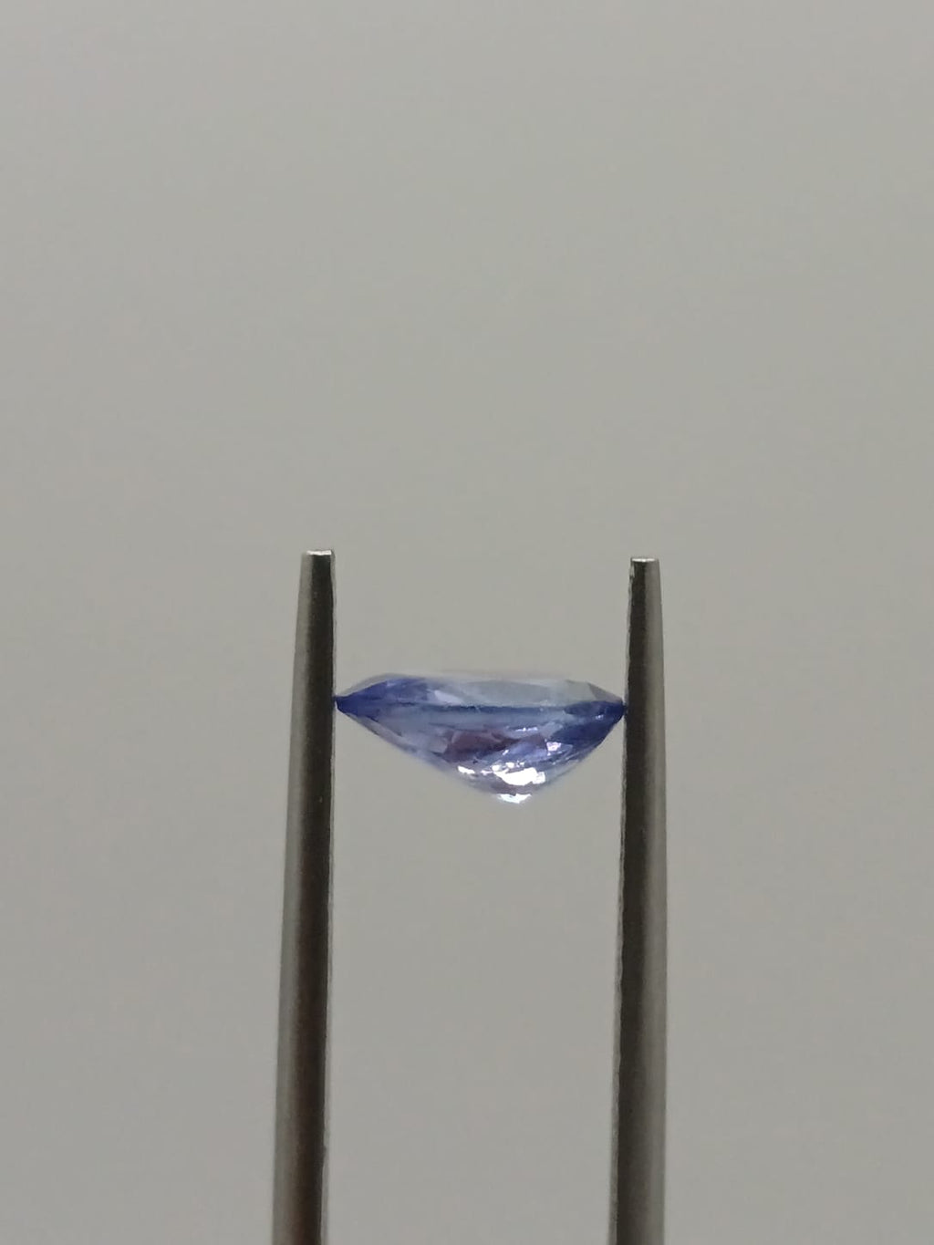 Tanzanita ovalada de 1.12ct
