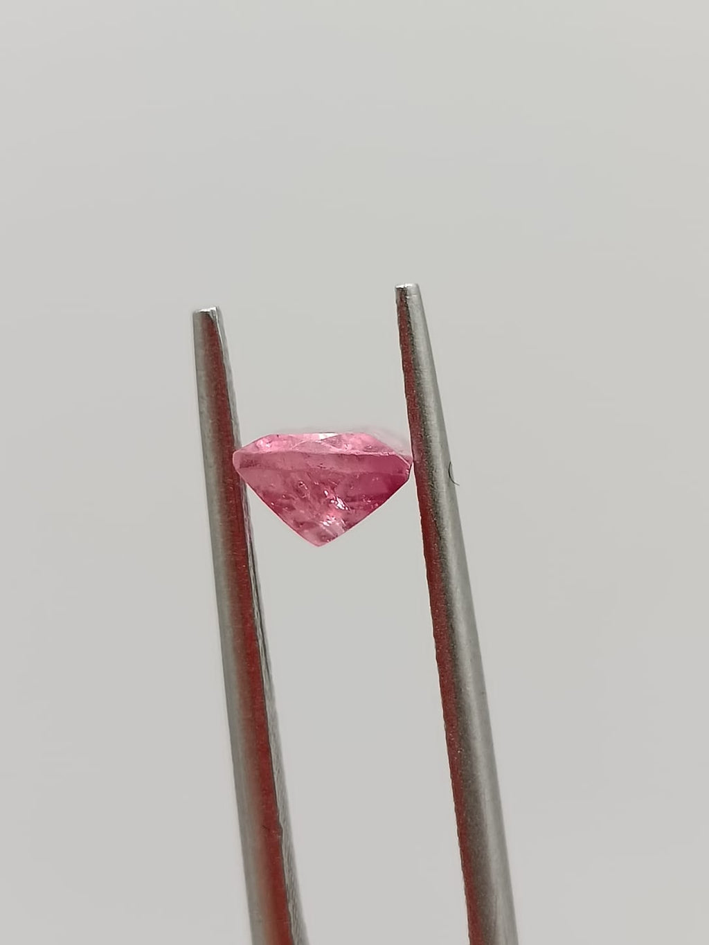 Turmalina rosa rectangular de 1.42ct