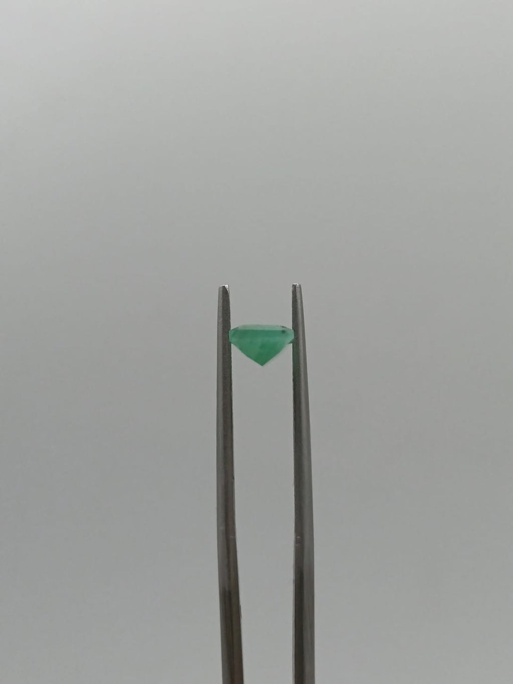 Esmeralda brasileña rectangular de 1.09ct
