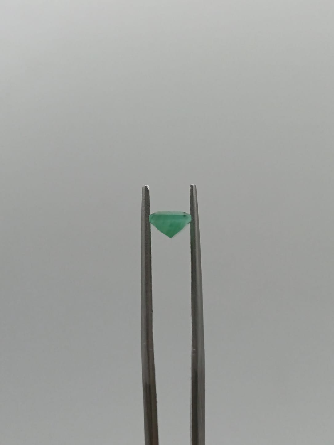 Esmeralda brasileña rectangular de 1.09ct