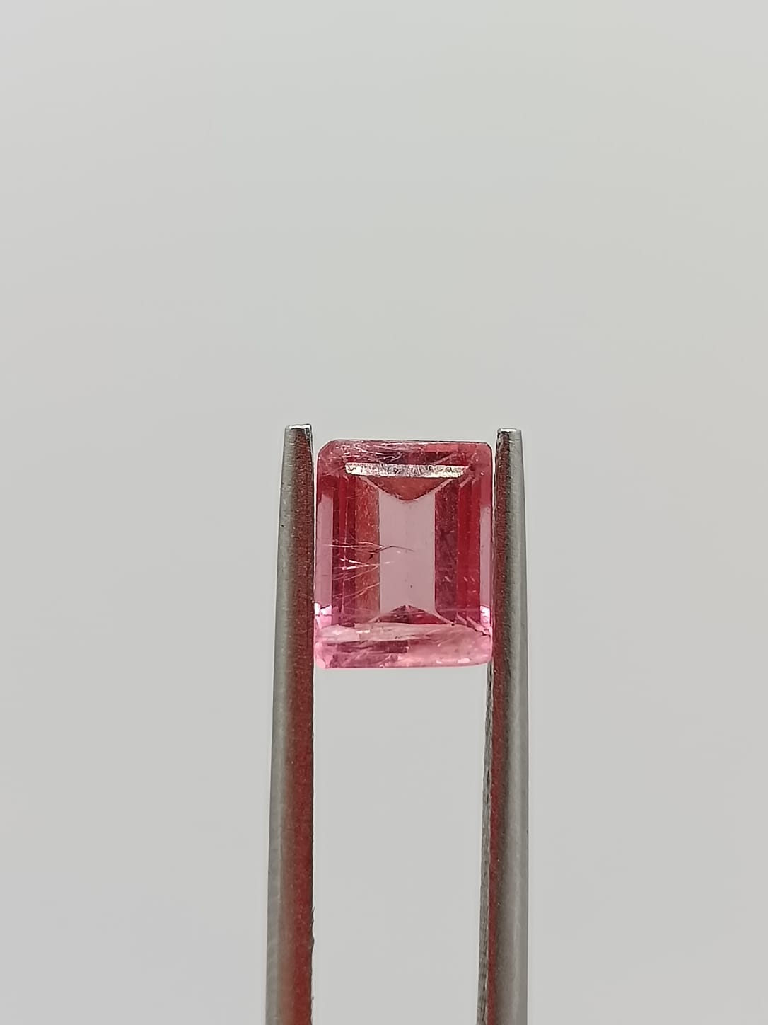 Turmalina rosa rectangular de 1.69ct