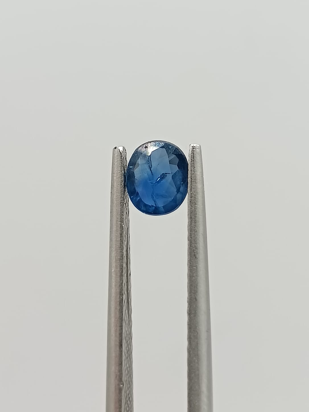 Zafiro ovalado de 0.53ct