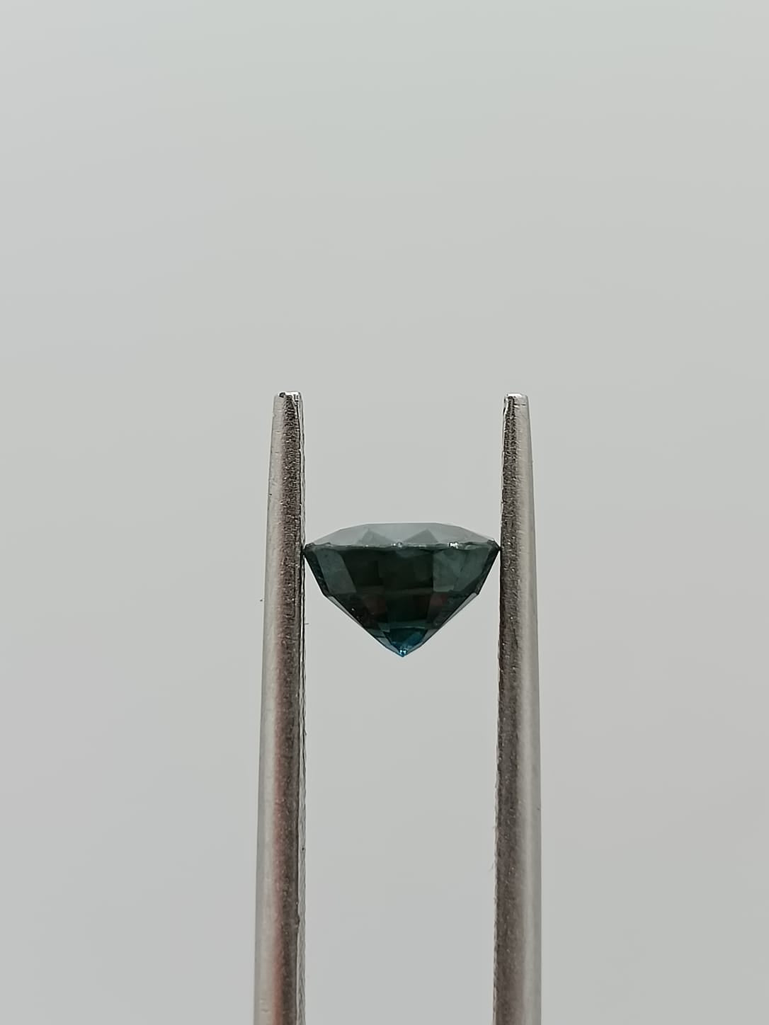 Zafiro ovalado de 1.81ct