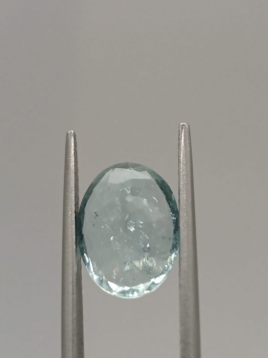 Aguamarina ovalada de 3.53ct