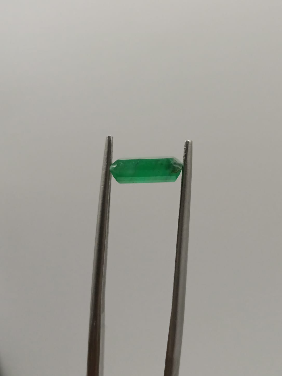 Esmeralda brasileña rectangular de 0.91ct