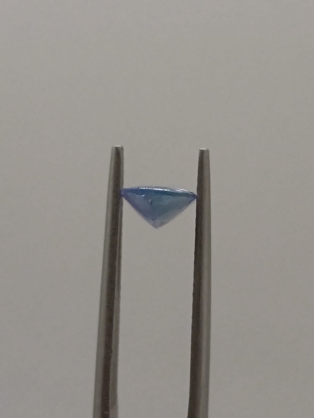 Tanzanita ovalada de 1.08ct