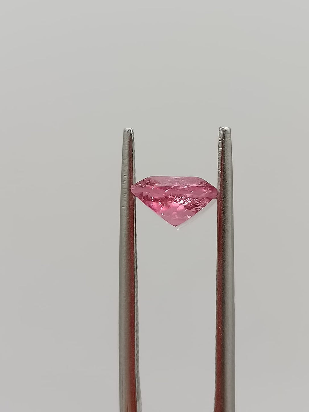 Turmalina rosa rectangular de 1.62ct