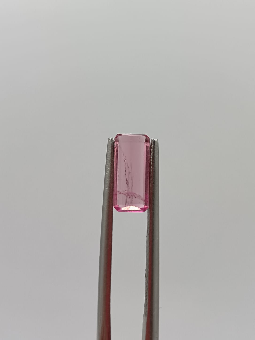 Turmalina rosa rectangular de 0.82ct
