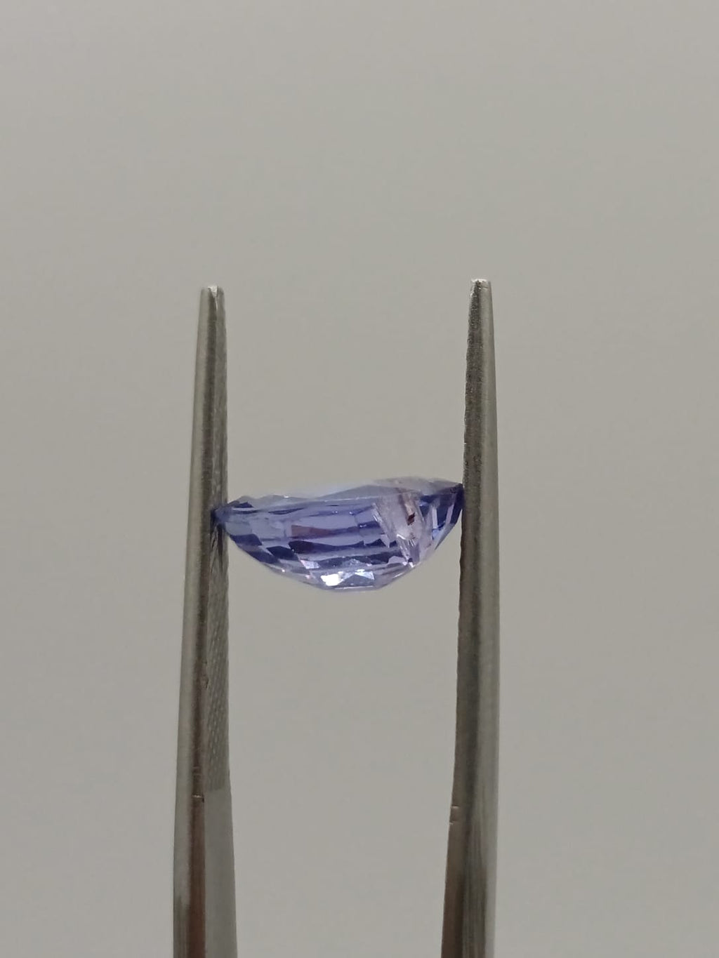 Tanzanita ovalada de 2.79ct