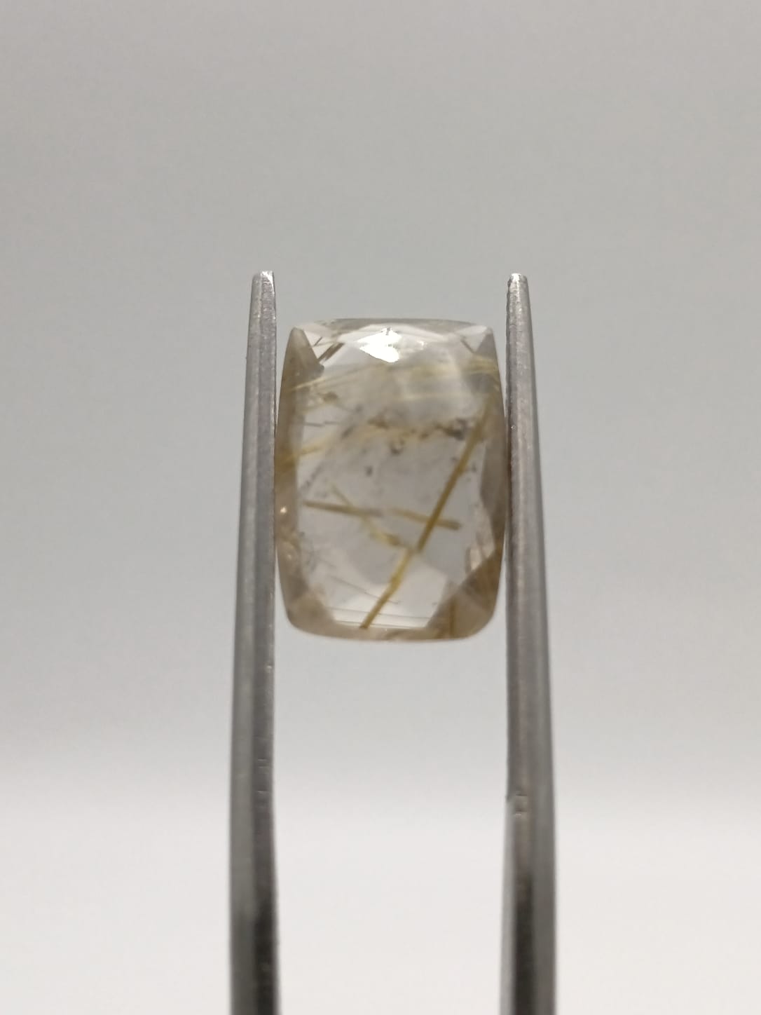 Cuarzo rutilado rectangular de 4.76ct