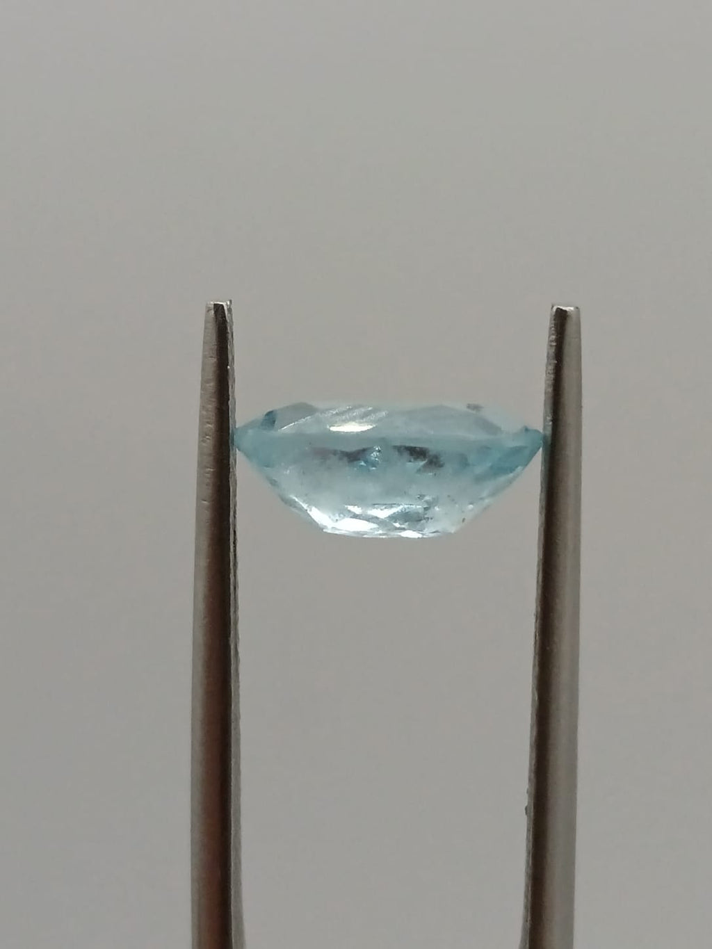 Aguamarina ovalada de 1.53ct