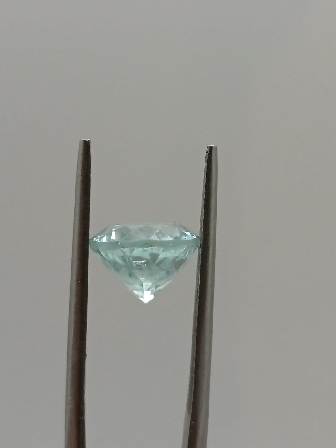 Aguamarina ovalada de 3.33ct