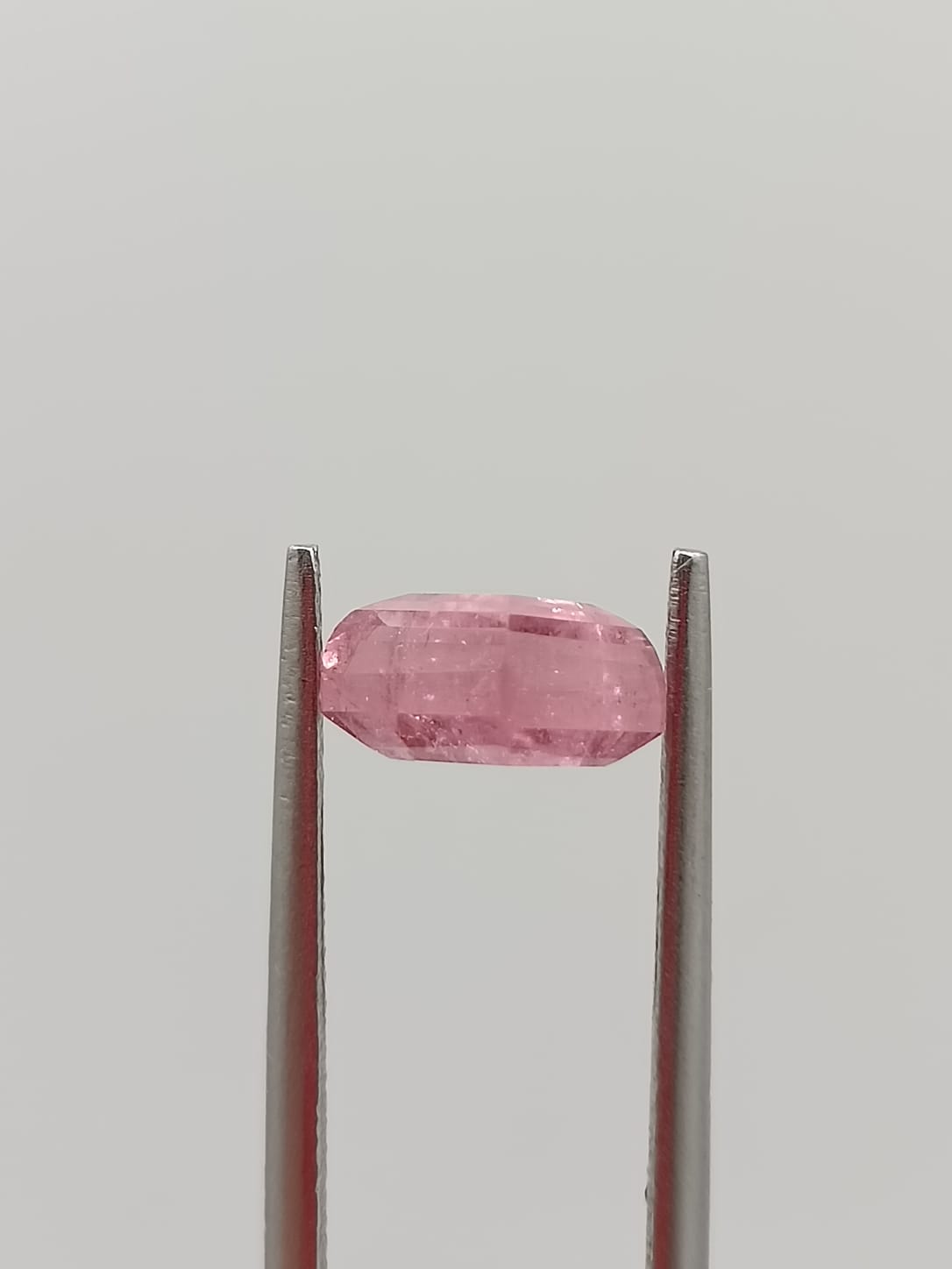 Turmalina rosa corte fancy de 2.52ct