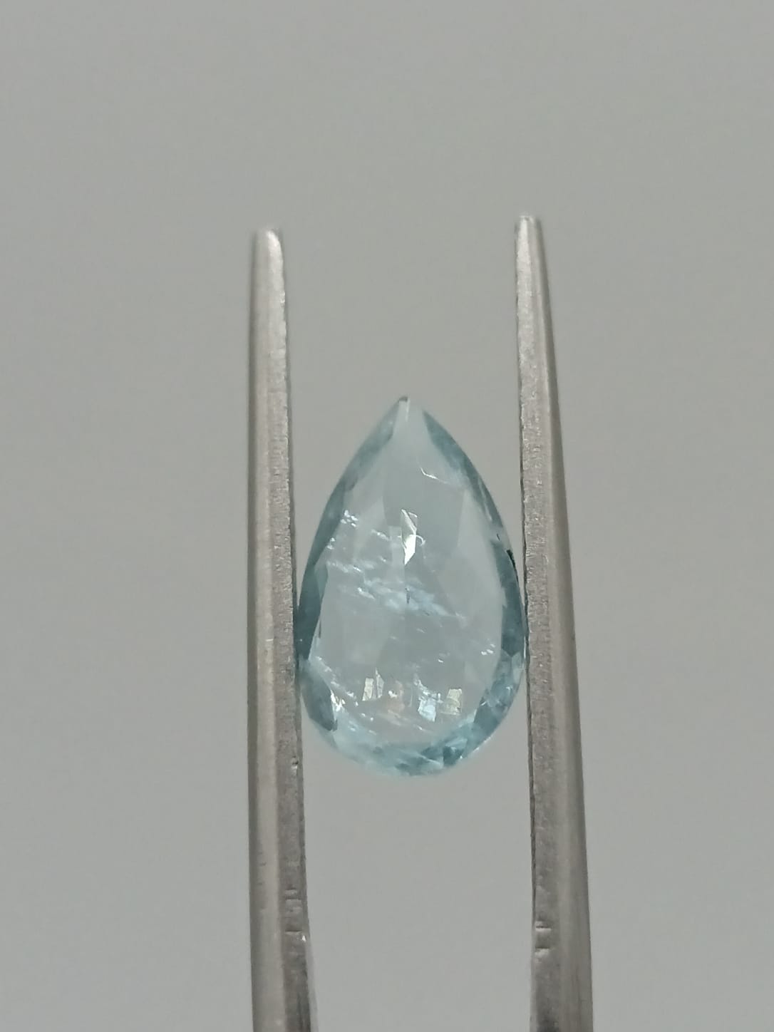 Aguamarina forma de gota de 1.51ct