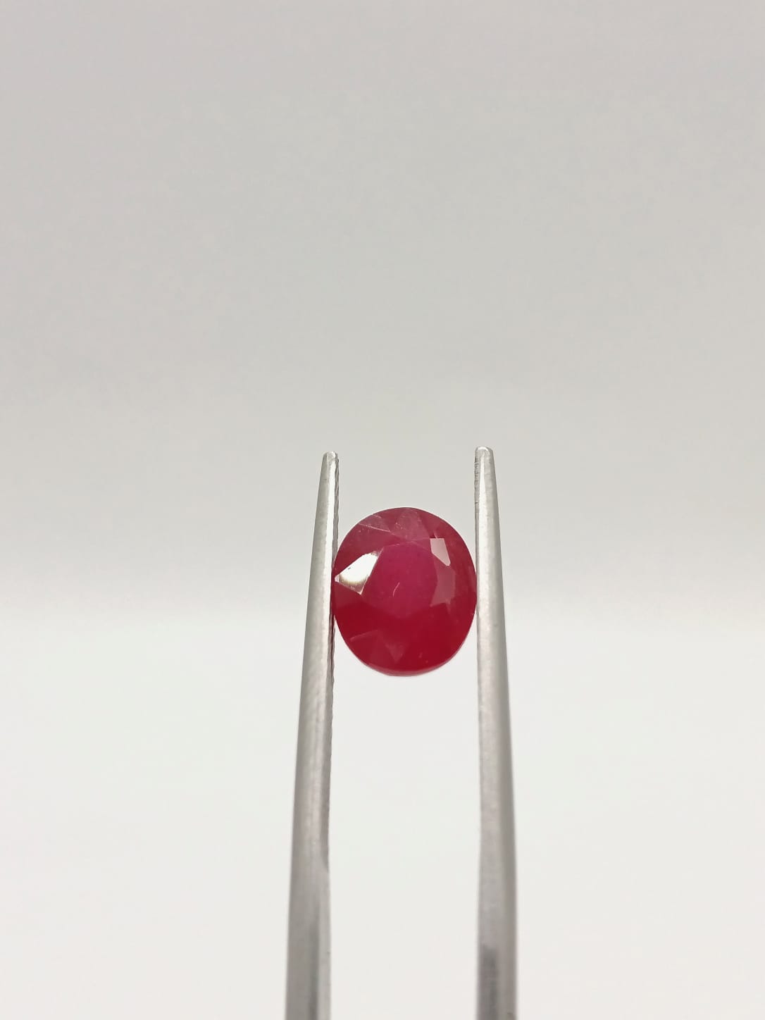Rubí ovalado de 2.91ct