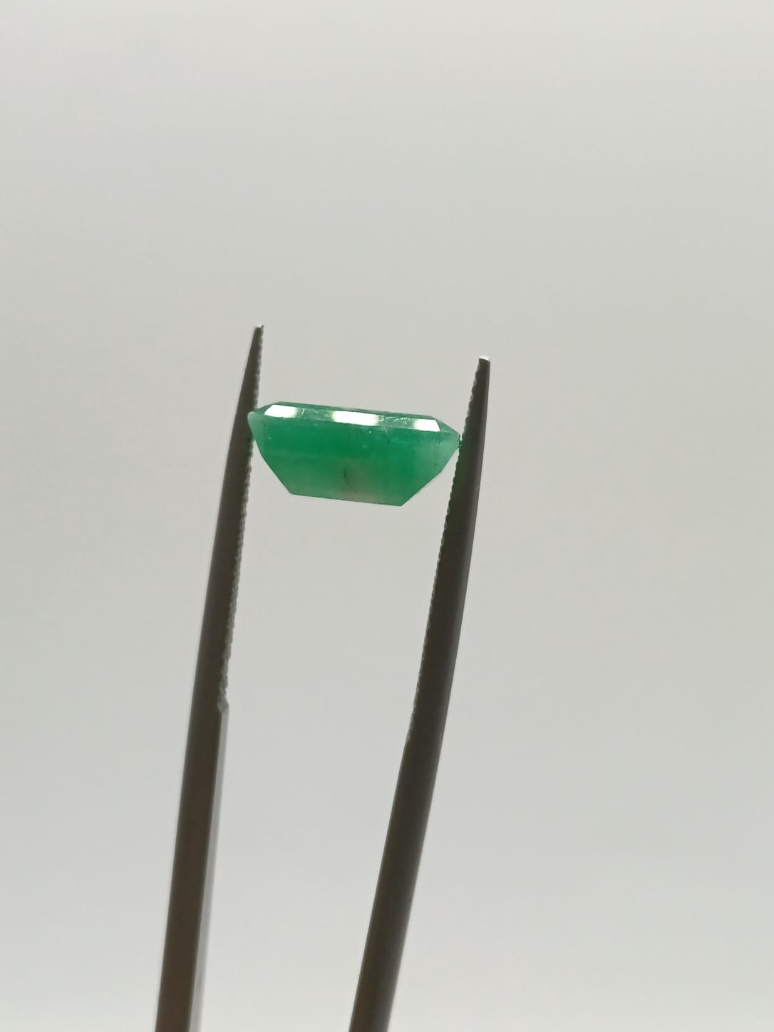 Esmeralda brasileña rectangular de 2.66ct