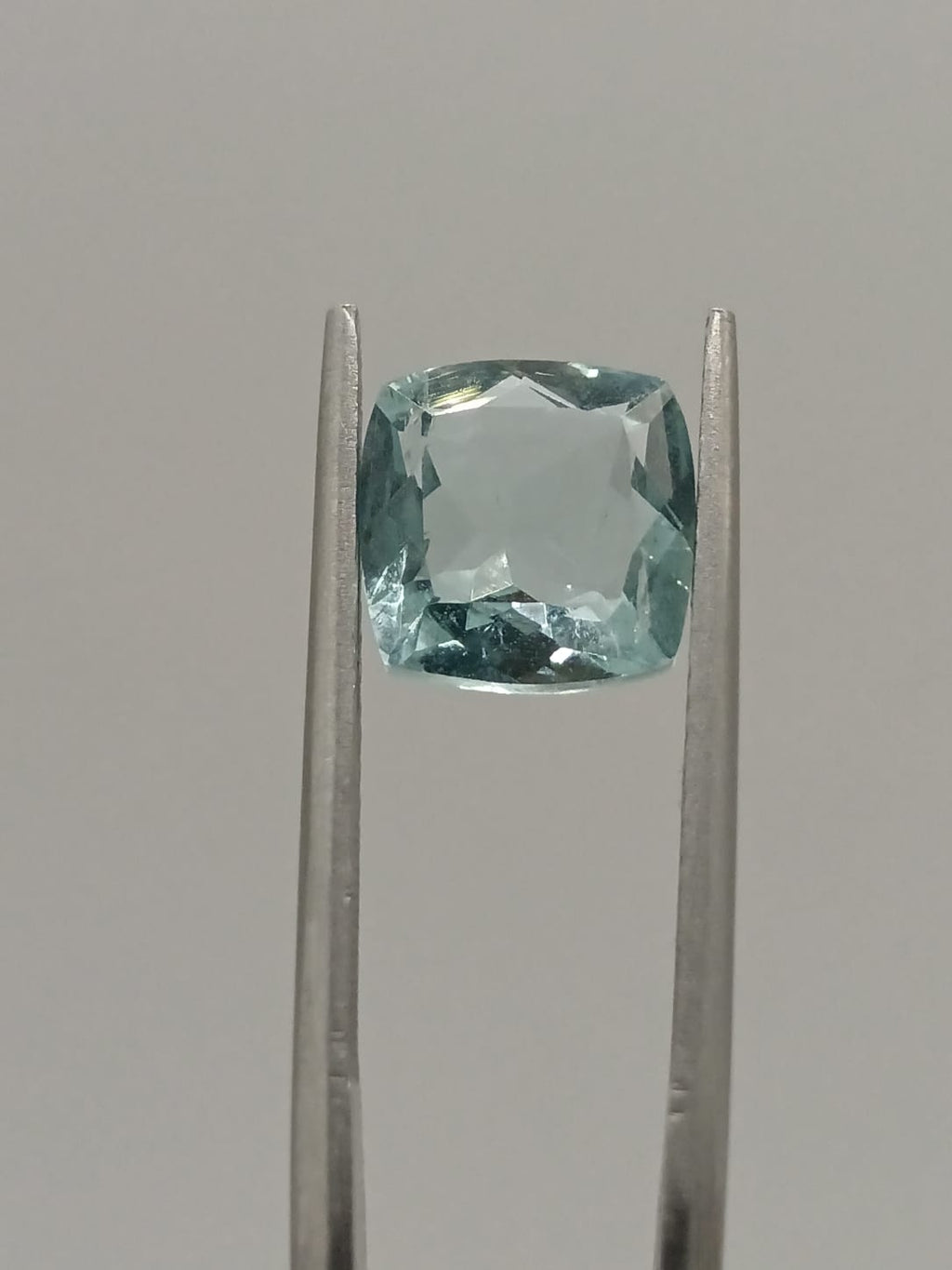 Aguamarina cuadrada de 2.85ct