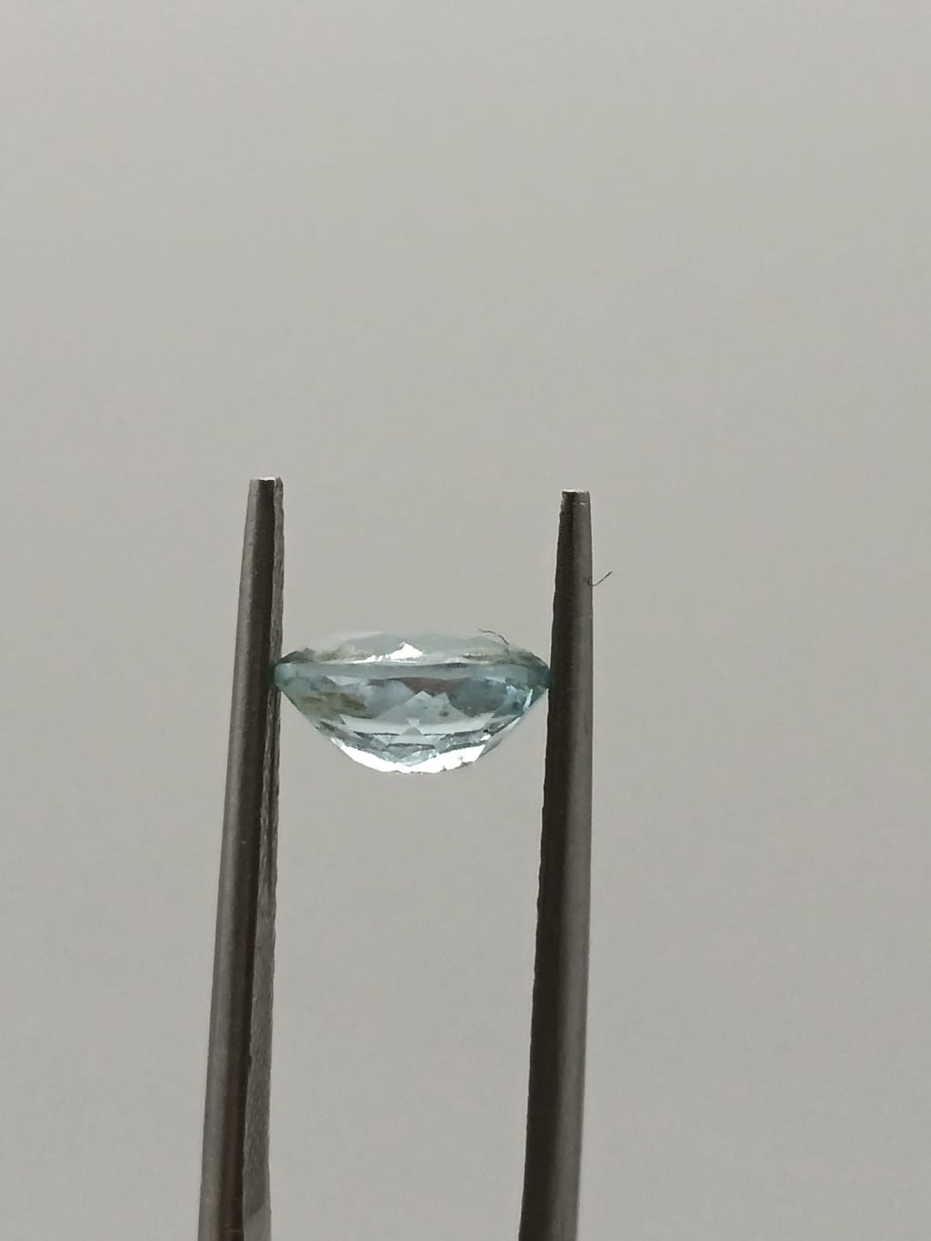 Aguamarina ovalada de 1.08ct