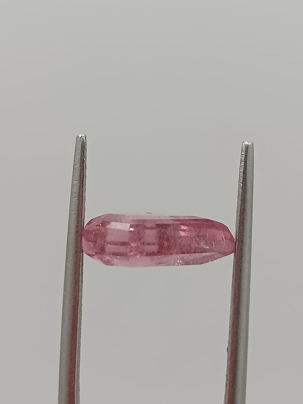 Turmalina rosa corte fancy de 2.52ct