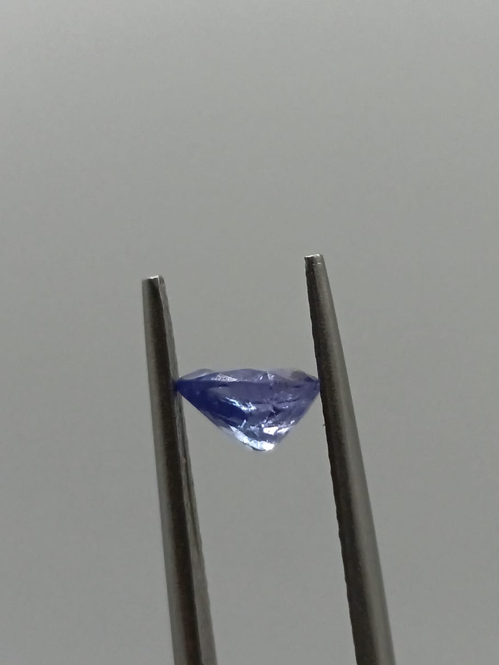Tanzanita forma de gota de 0.77ct