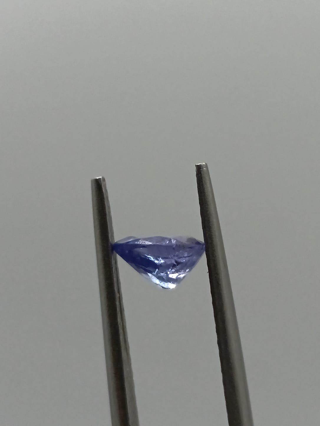 Tanzanita forma de gota de 0.77ct