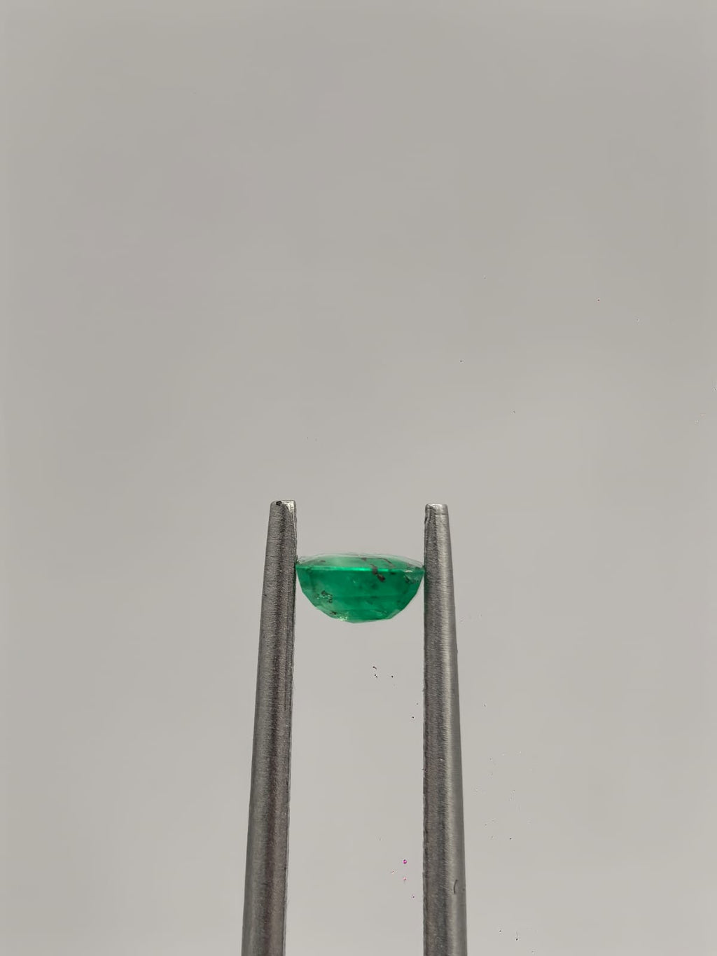 Esmeralda colombiana cuadrada de 0.39ct