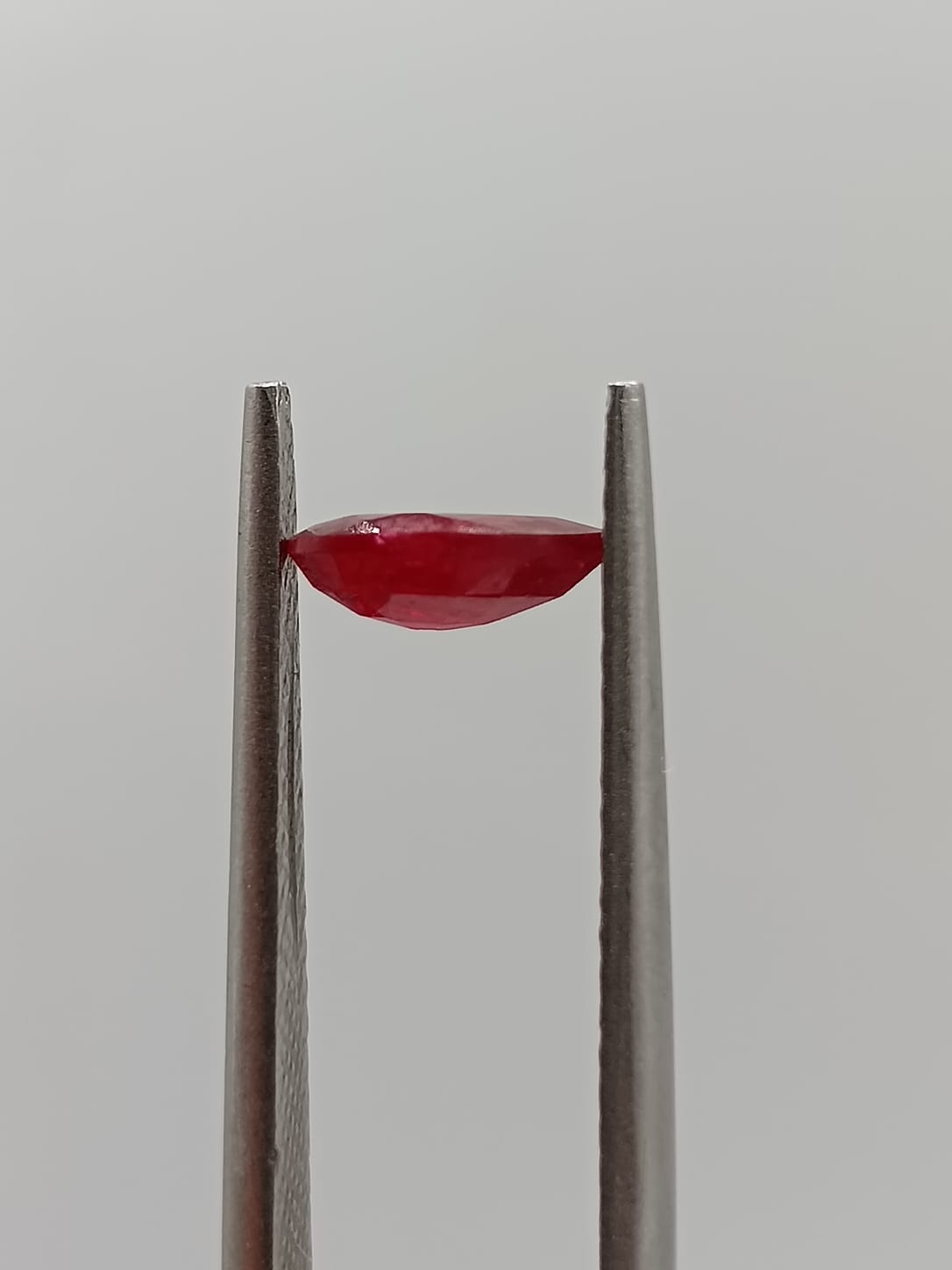 Rubí forma de gota de 0.71ct