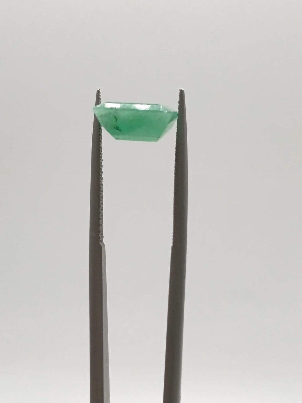 Esmeralda brasileña rectangular de 2.90ct