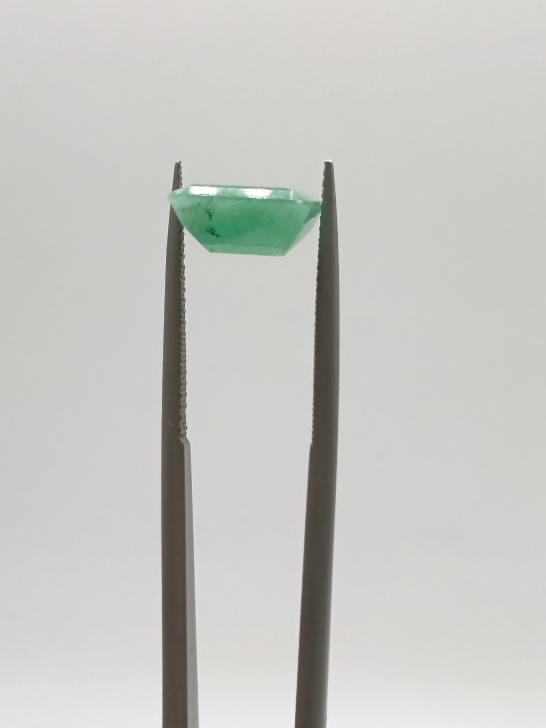 Esmeralda brasileña rectangular de 2.90ct