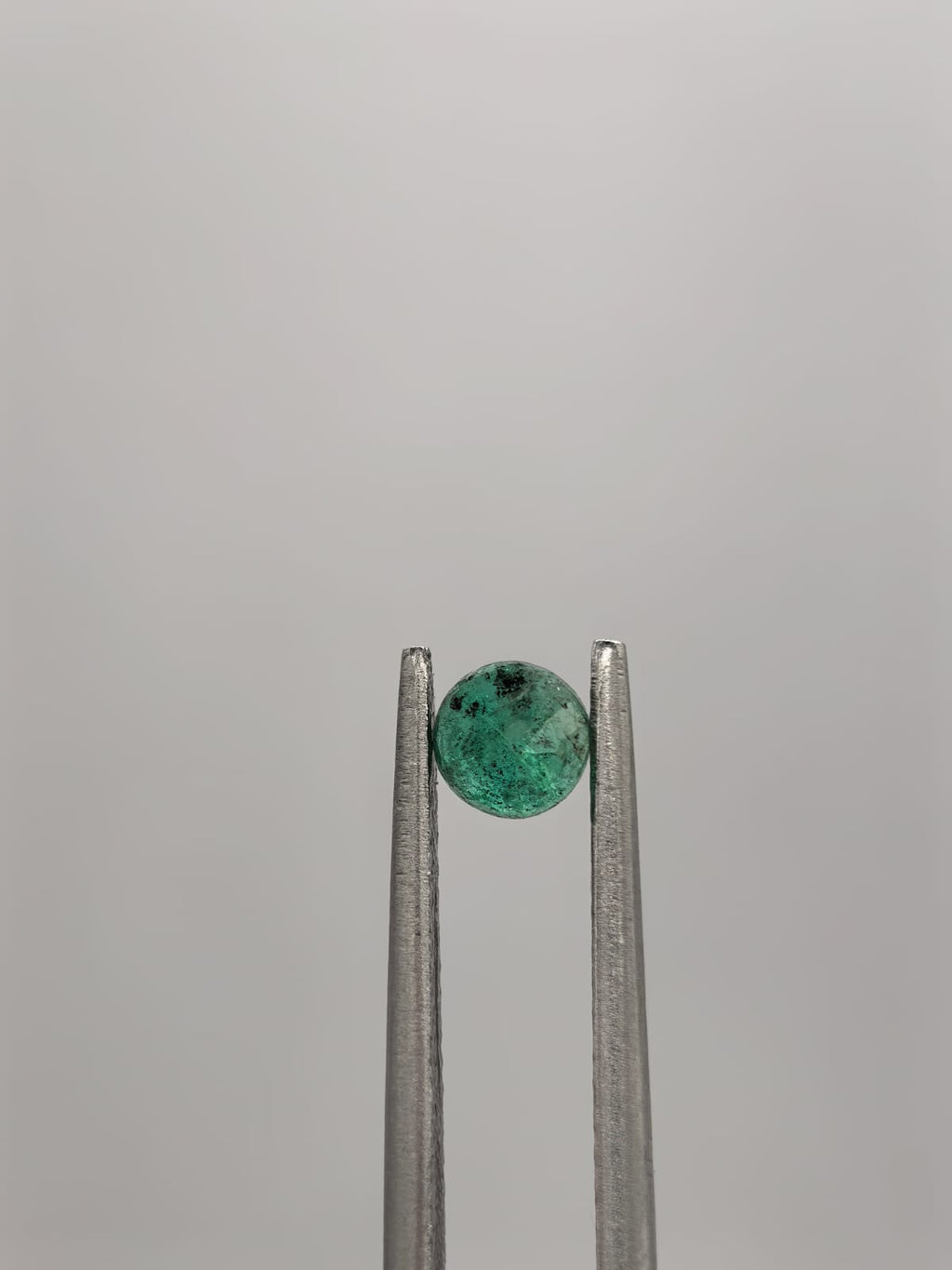 Esmeralda colombiana circular de 0.32ct