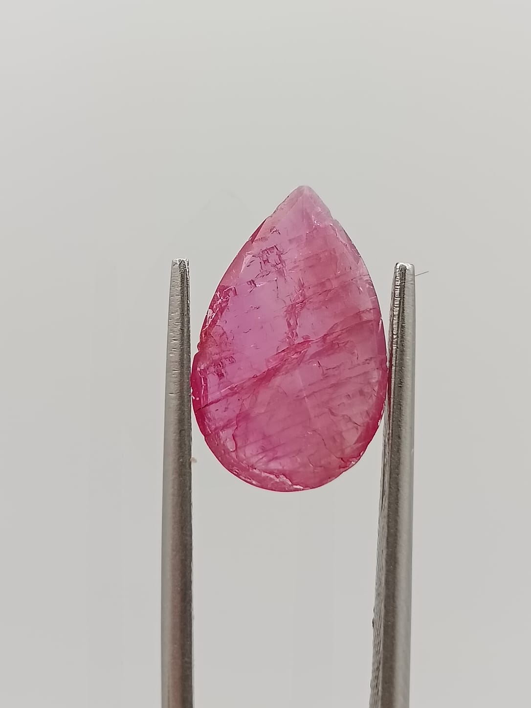 Rubí corte fancy de 2.34ct