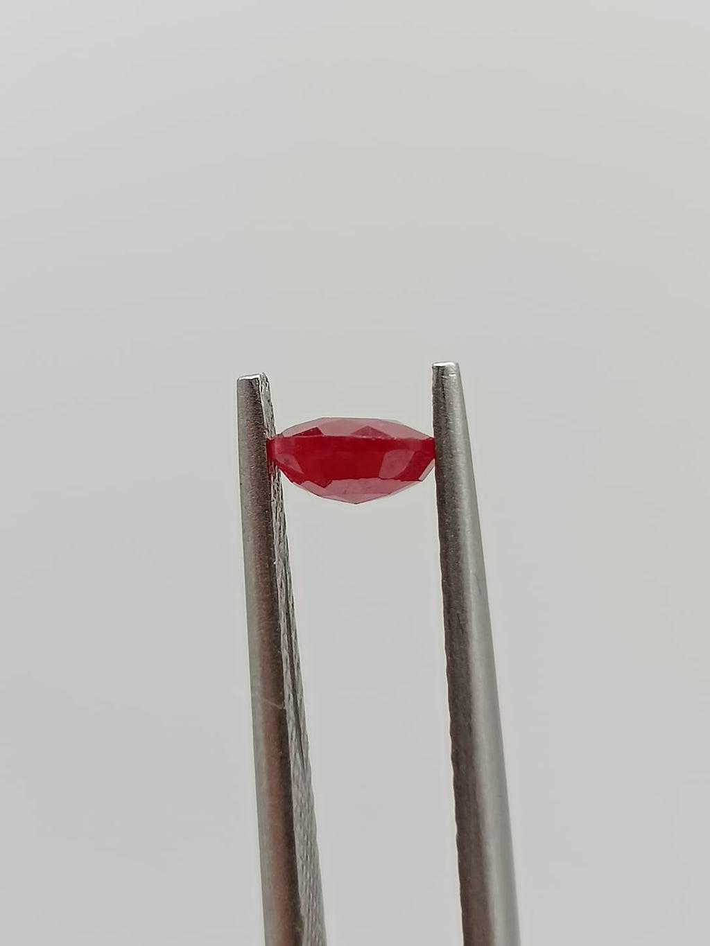 Rubí forma de gota de 0.83ct