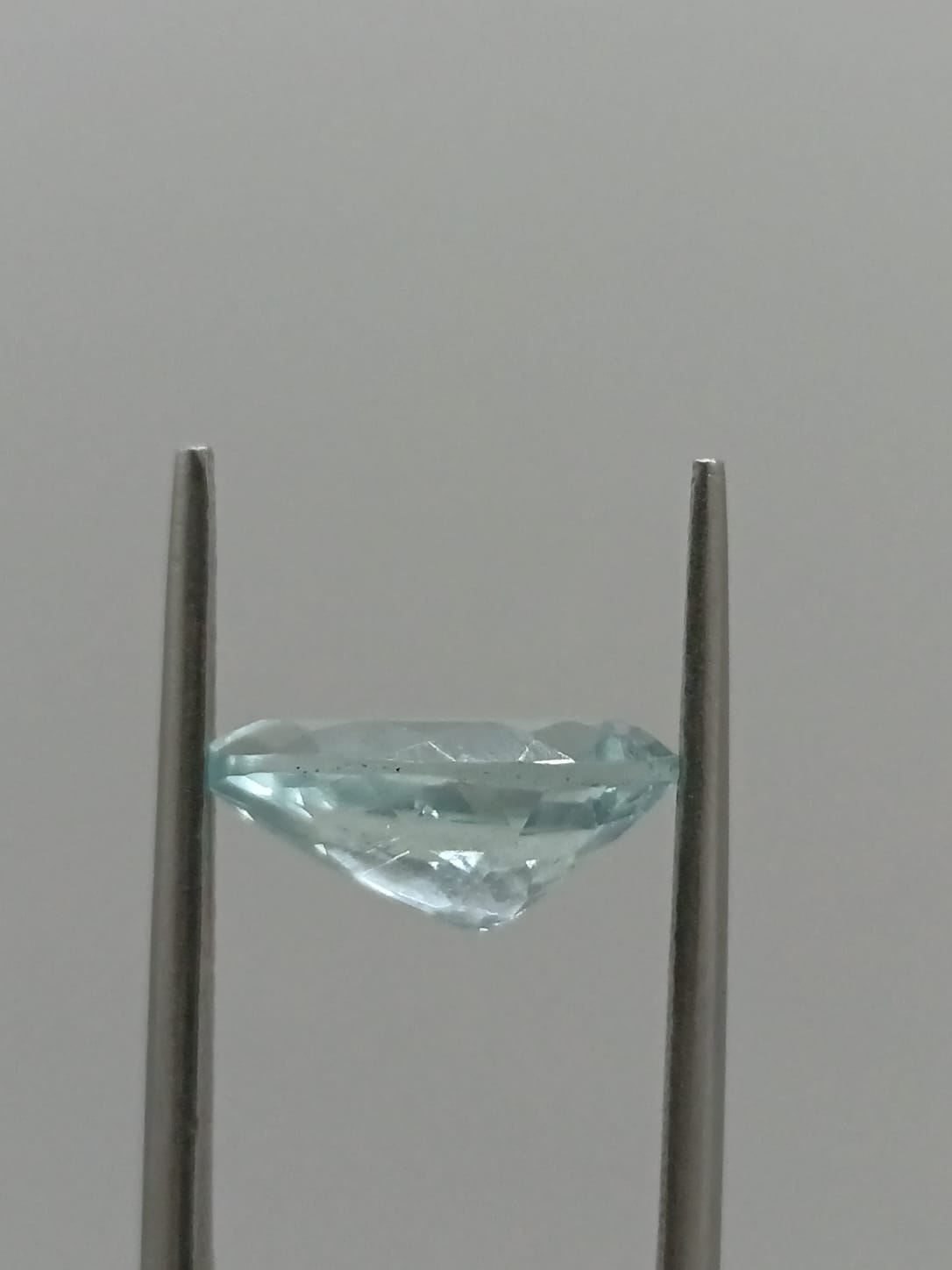 Aguamarina forma de gota de 2.32ct
