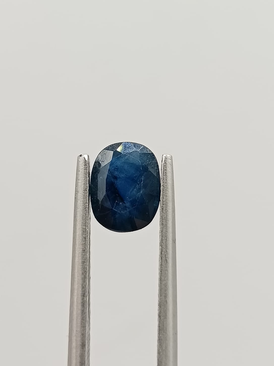 Zafiro ovalado de 0.97ct