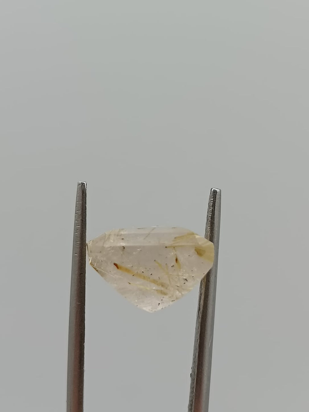 Cuarzo rutilado rectangular de 7.45ct